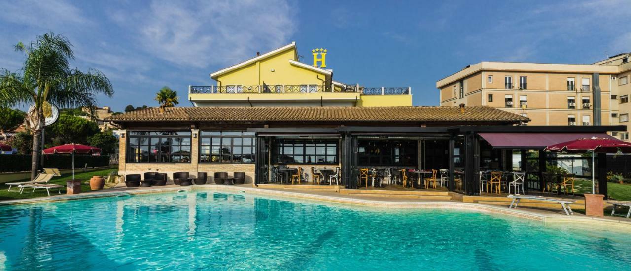 Hotel Villa Tirreno Tarquinia Exterior photo